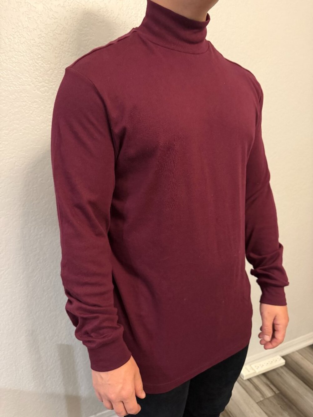 Club Room Long Sleeve Turtleneck (Maroon/Burgundy) – Men’s M – 100% Cotton